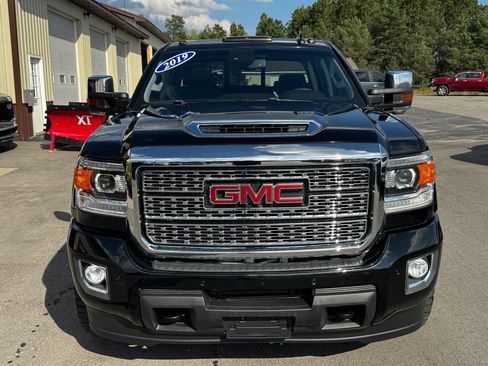 Used 2019 GMC Sierra 2500 Denali AWD/4WD image 9