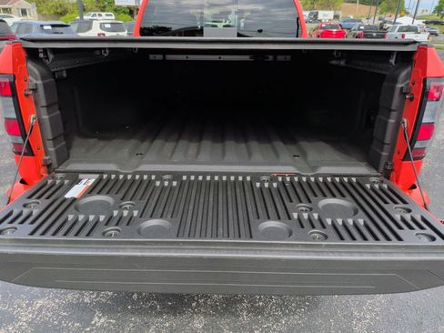 Used 2025 Nissan Frontier PRO-4X w/ Pro Convenience Package AWD/4WD image 30