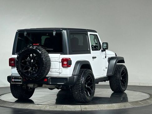 Used 2019 Jeep Wrangler Sport AWD/4WD image 10