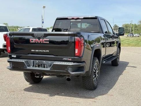 Used 2021 GMC Sierra 2500 AT4 w/ AT4 Premium Plus Package AWD/4WD image 5