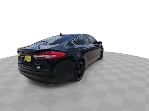 Used 2019 Ford Fusion SEL FWD image 8