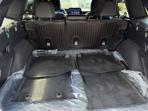 Used 2026 Subaru Outback Premium AWD/4WD image 14