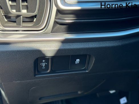 New 2026 Kia Sorento S w/ S Panoramic Sunroof Package image 15