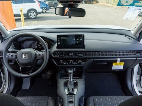 New 2026 Honda HR-V LX image 17