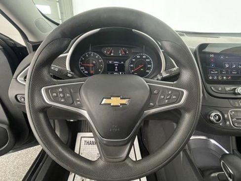 Used 2023 Chevrolet Malibu LT image 36