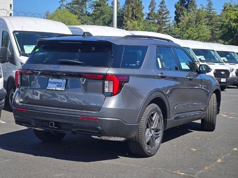 New 2026 Ford Explorer ST-Line w/ ST-Line Street Pack AWD/4WD image 29