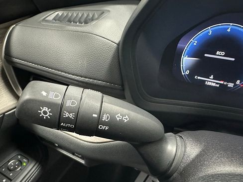 Used 2025 Toyota Grand Highlander Limited image 21