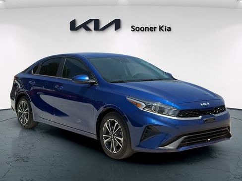 Used 2024 Kia Forte LXS FWD image 8