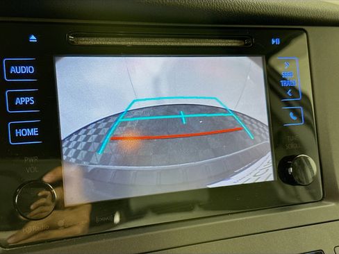 Used 2017 Toyota Sienna LE FWD image 21