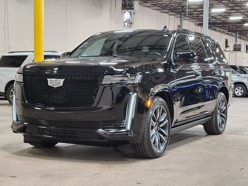 Used 2024 Cadillac Escalade Sport Platinum image 4