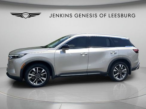Used 2023 INFINITI QX60 Luxe w/ Cargo Package FWD image 10