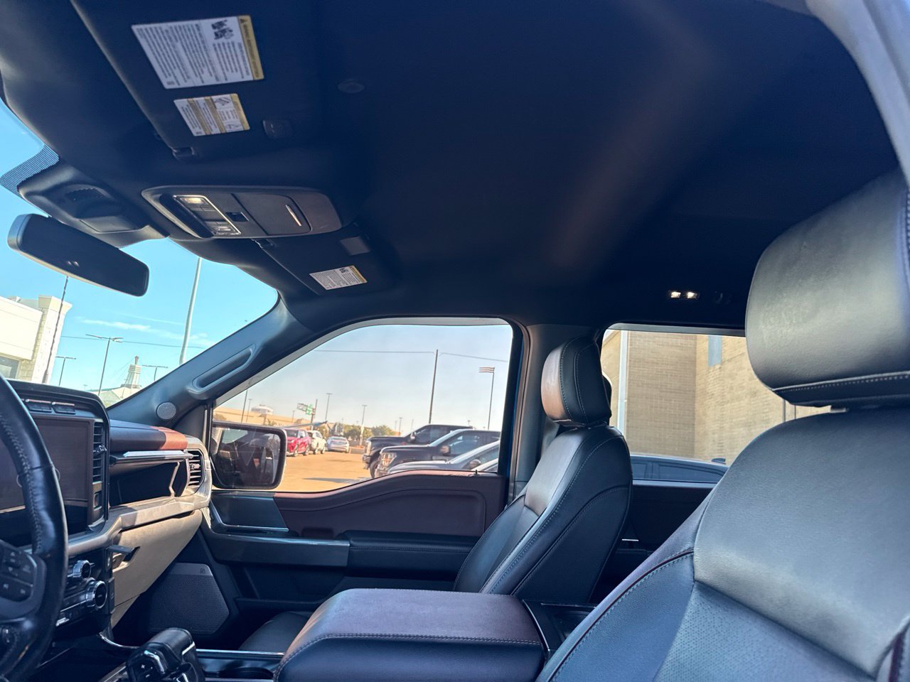 Used 2022 Ford F150 Lariat w/ Equipment Group 502A High AWD/4WD image 9