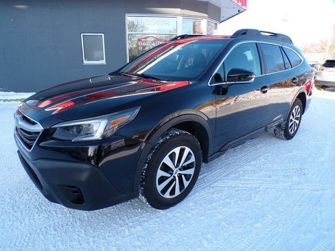 Used 2020 Subaru Outback Premium image 7
