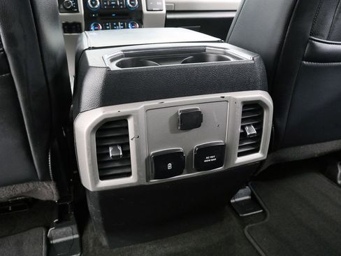 Used 2018 Ford F250 Lariat w/ Lariat Value Package AWD/4WD image 22