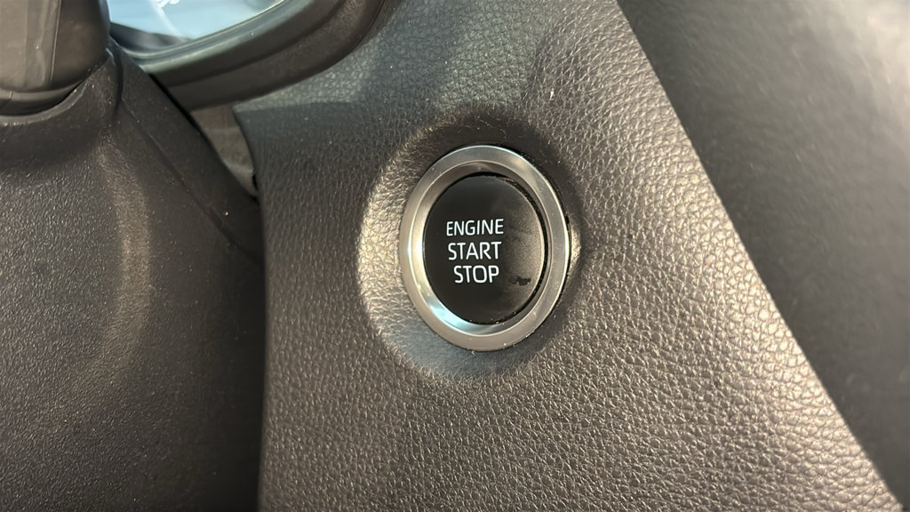 Used 2025 Toyota Corolla SE FWD image 15