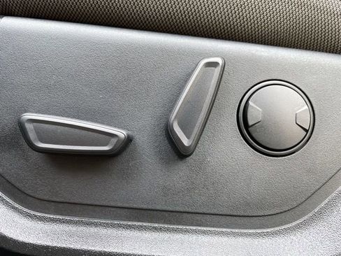 Used 2019 Ford F150 XLT w/ Equipment Group 302A Luxury image 10