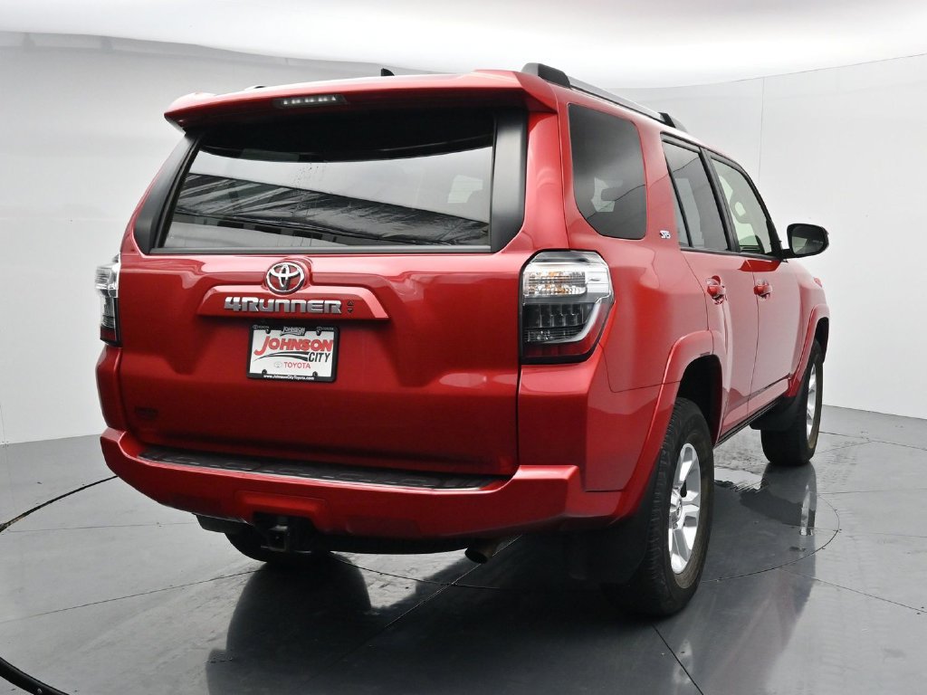 Used 2024 Toyota 4Runner SR5 AWD/4WD image 6