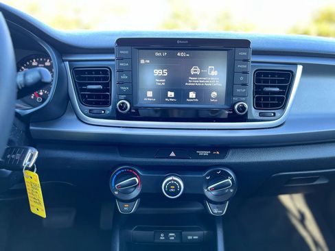 Used 2020 Kia Rio S image 15