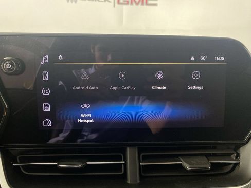 Certified 2025 Chevrolet Trax ACTIV w/ Driver Confidence Package FWD image 16