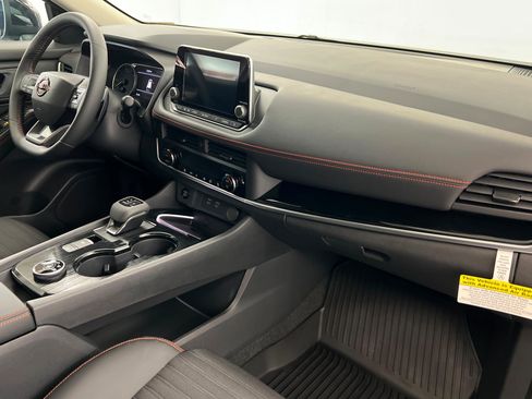 New 2026 Nissan Rogue SV AWD/4WD image 24