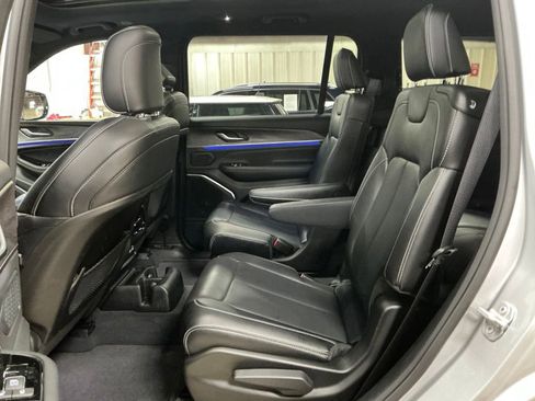 Used 2023 Jeep Grand Cherokee L Overland image 26