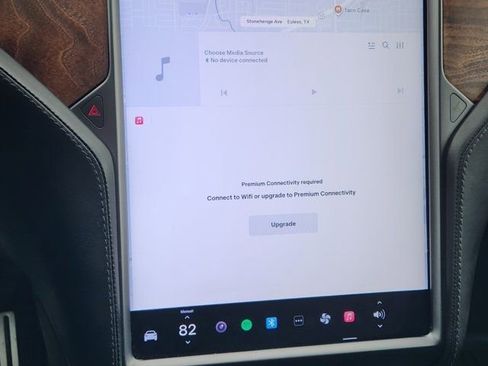 Used 2020 Tesla Model X Long Range image 27