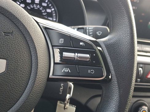 Certified 2024 Kia Forte LXS w/ LXS Technology Package image 20