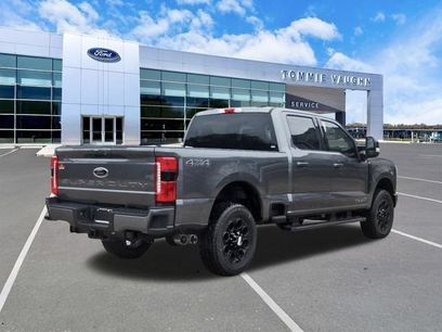 New 2026 Ford F250 Lariat w/ Black Appearance Package