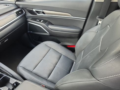 Certified 2021 Kia Telluride EX w/ EX Premium Package FWD image 16