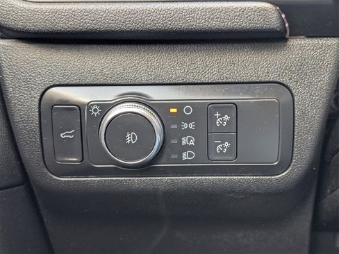 Used 2020 Ford Escape SEL image 31