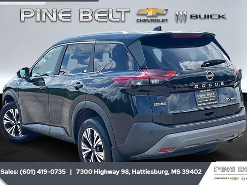 Used 2023 Nissan Rogue SV w/ SV Premium B Package AWD/4WD image 2