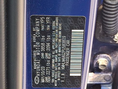 Used 2023 Hyundai Elantra SEL FWD image 29