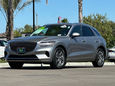 Used 2025 Genesis GV70 2.5T AWD/4WD image 8