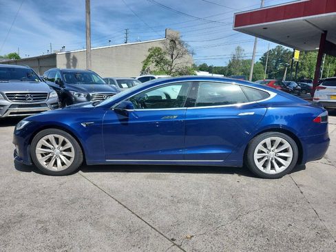 Used 2017 Tesla Model S 60 image 9