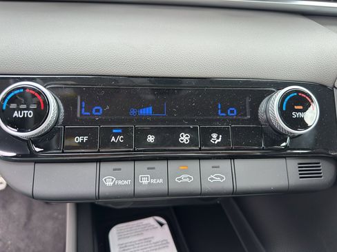 New 2026 Hyundai Elantra Sport FWD image 15