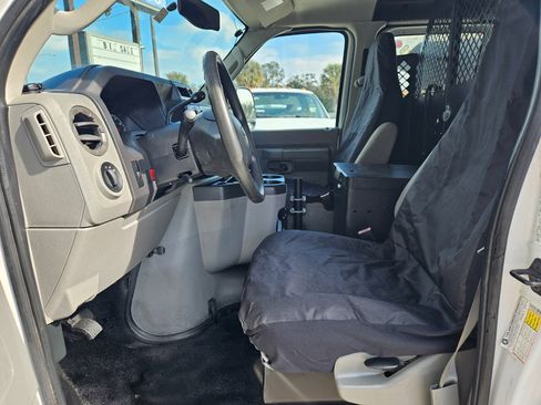 Used 2012 Ford E-150 and Econoline 150 E-150 H.D. image 12