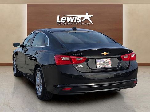 Used 2024 Chevrolet Malibu LT image 3