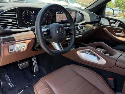 Certified 2026 Mercedes-Benz GLS 450 4MATIC image 30