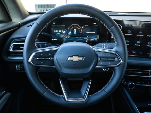 New 2026 Chevrolet Traverse LT image 16