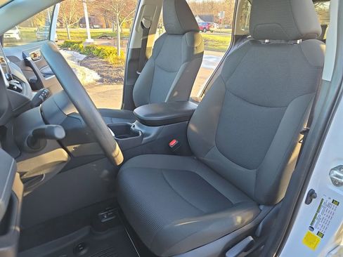 Certified 2025 Toyota RAV4 LE image 16