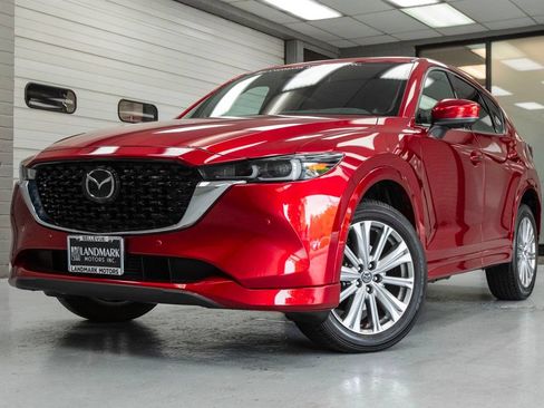 Used 2023 MAZDA CX-5 Signature AWD/4WD image 2
