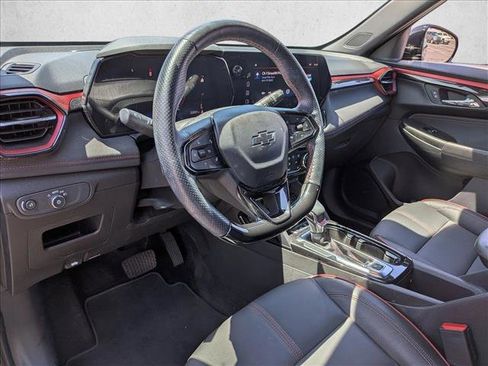 Used 2024 Chevrolet TrailBlazer RS AWD/4WD image 9
