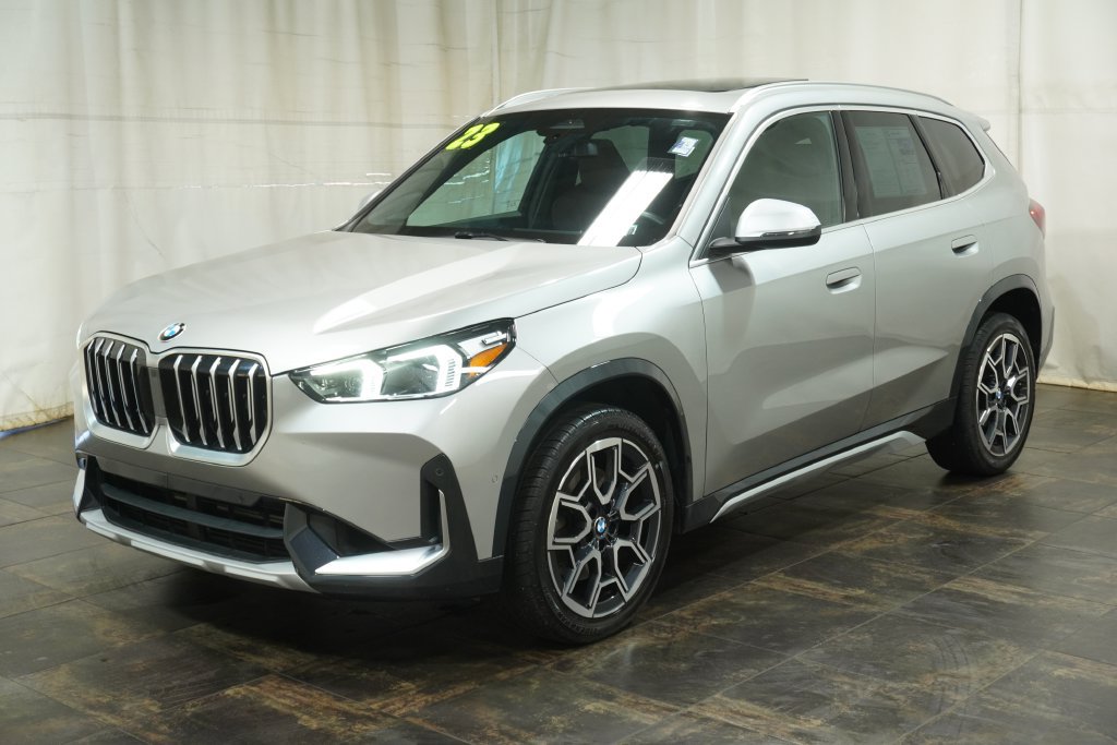 Used 2023 BMW X1 xDrive28i w/ Convenience Package AWD/4WD image 2