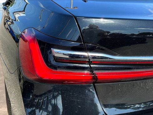 Used 2020 BMW 740i w/ M Sport Package RWD image 22