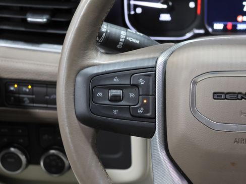 Used 2021 GMC Yukon XL Denali image 20