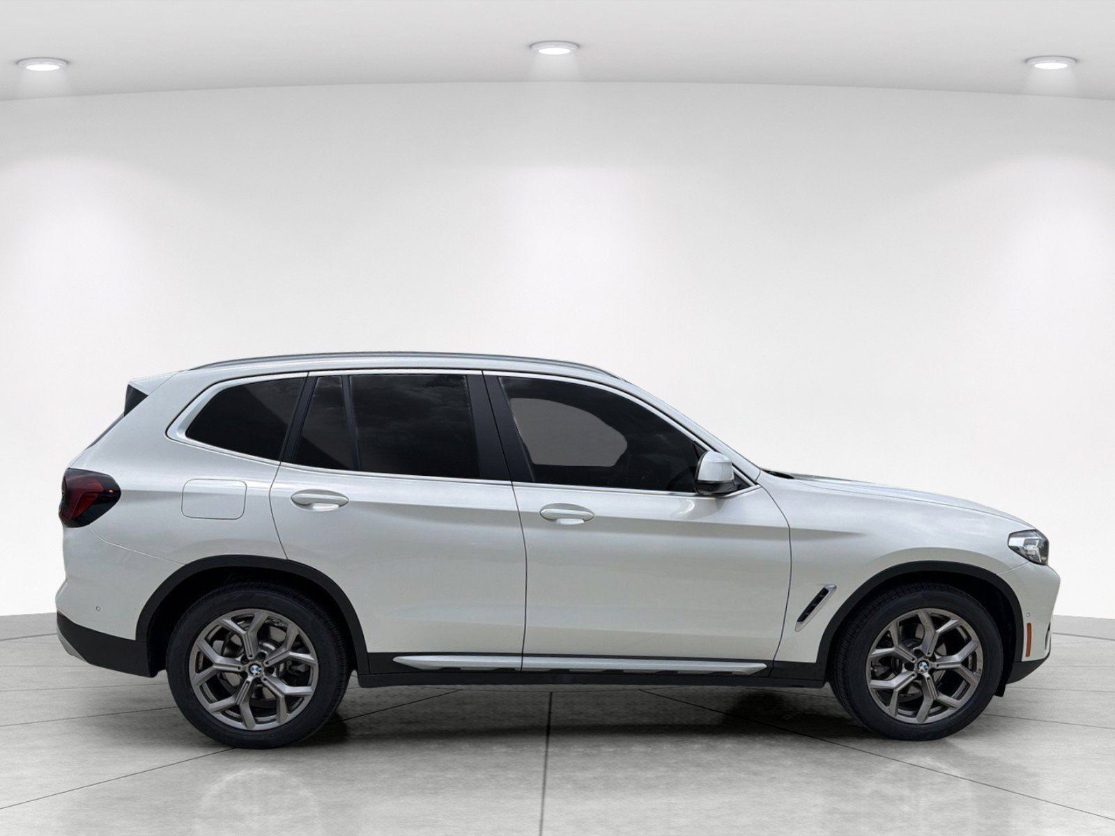Certified 2023 BMW X3 xDrive30i w/ Premium Package w/ZPA AWD/4WD image 3