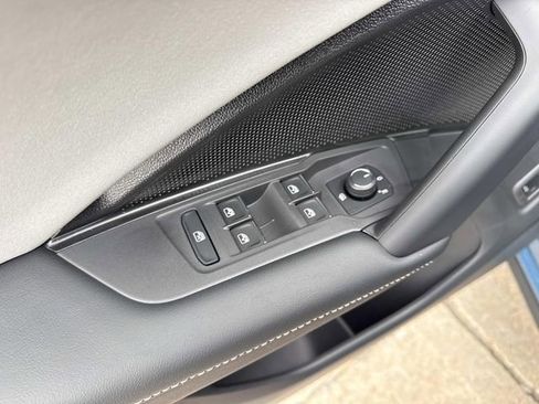 New 2026 Volkswagen Tiguan SE R-Line image 12