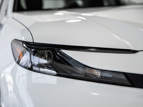 Used 2026 Toyota Camry LE image 12