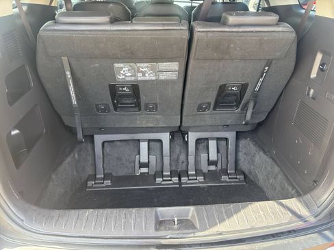 Used 2026 Kia Carnival FWD image 32
