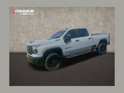Used 2025 Chevrolet Silverado 2500 ZR2 w/ Technology Package